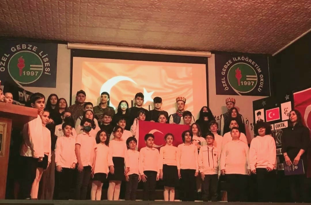 18 mart Çanakkale Zaferinin 107. Yildonumu okulumuz da gururla kutlandı.